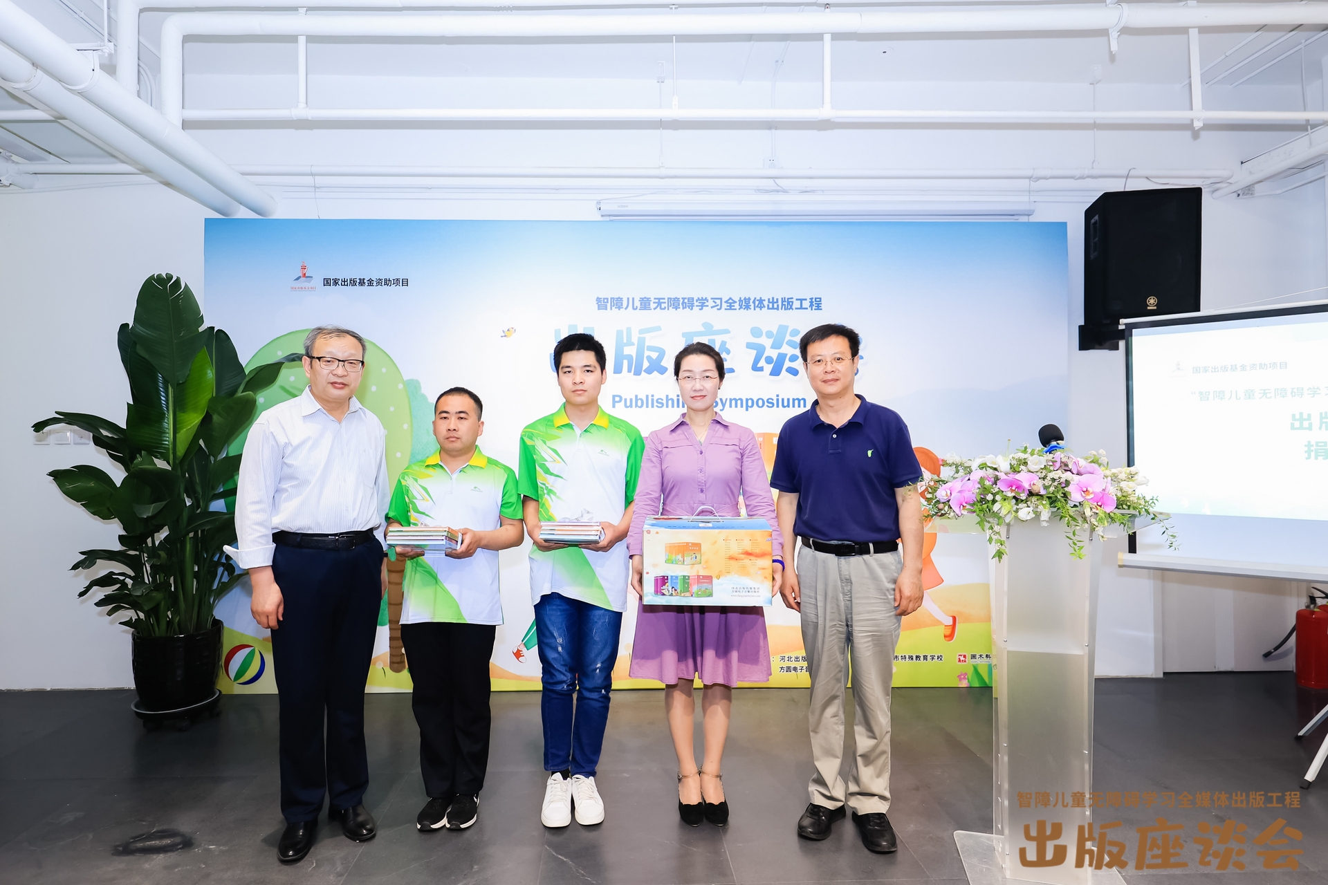 vbox7192_N_B_9693_113818.jpg